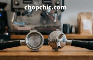 Bottomless vs. Spouted Portafilters: Which One is Better for Consistency? _Side-by-side comparison of a bottomless portafilter showing raw extraction details versus a spouted portafilter hiding the flow, illustrating visual feedback differences.