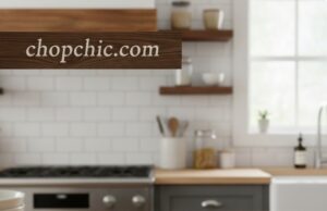 Etekcity Kitchen Scale Review: The Only Real Rival to Amazon Basics _A side-by-side comparison of the Etekcity digital food scale and the Amazon Basics kitchen scale, displaying a small weight measurement to illustrate the difference in sensor sensitivity and display readability.