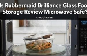 Is Rubbermaid Brilliance Glass Food Storage Review Microwave Safe? _Rubbermaid Brilliance Tritan plastic container inside a microwave with the latches open for venting, illustrating safe reheating practices.