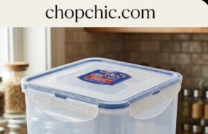 LOCK & LOCK Easy Essentials Review: The 4-Hinge Seal That Outlasts Almost Everything A clear LOCK & LOCK rectangular plastic storage container filled with white baking flour, prominently displaying its signature blue hollow-center silicone gasket and four snapped-down plastic hinges, sitting on a kitchen counter next to a stack of crisp crackers.